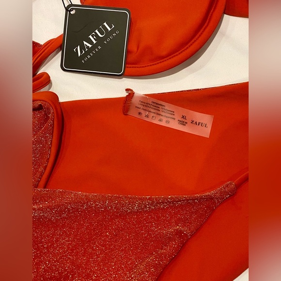 ZAFUL Red Metallic Underwire Bikini Set, Size XL, NWT - Picture 4 of 9
